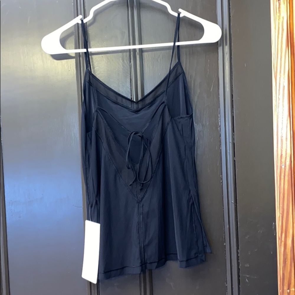 Lululemon Final Count Tank - Picture 6 of 8